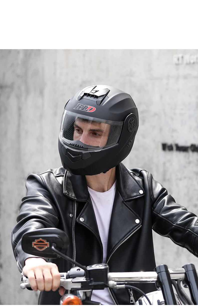 BLD Flip-Up Helmet – Style Meets Protection